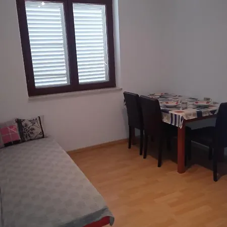 Seaview Apartment With 2 Bedrooms A Private Balcony And Parking Garage Makarska Exterior photo
